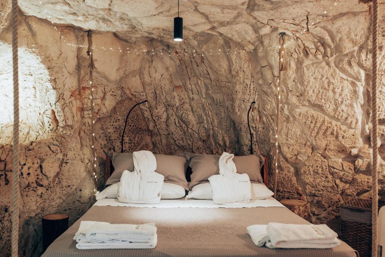 Bed and Breakfast Grotta Carlotta Ostuni Exteriér fotografie