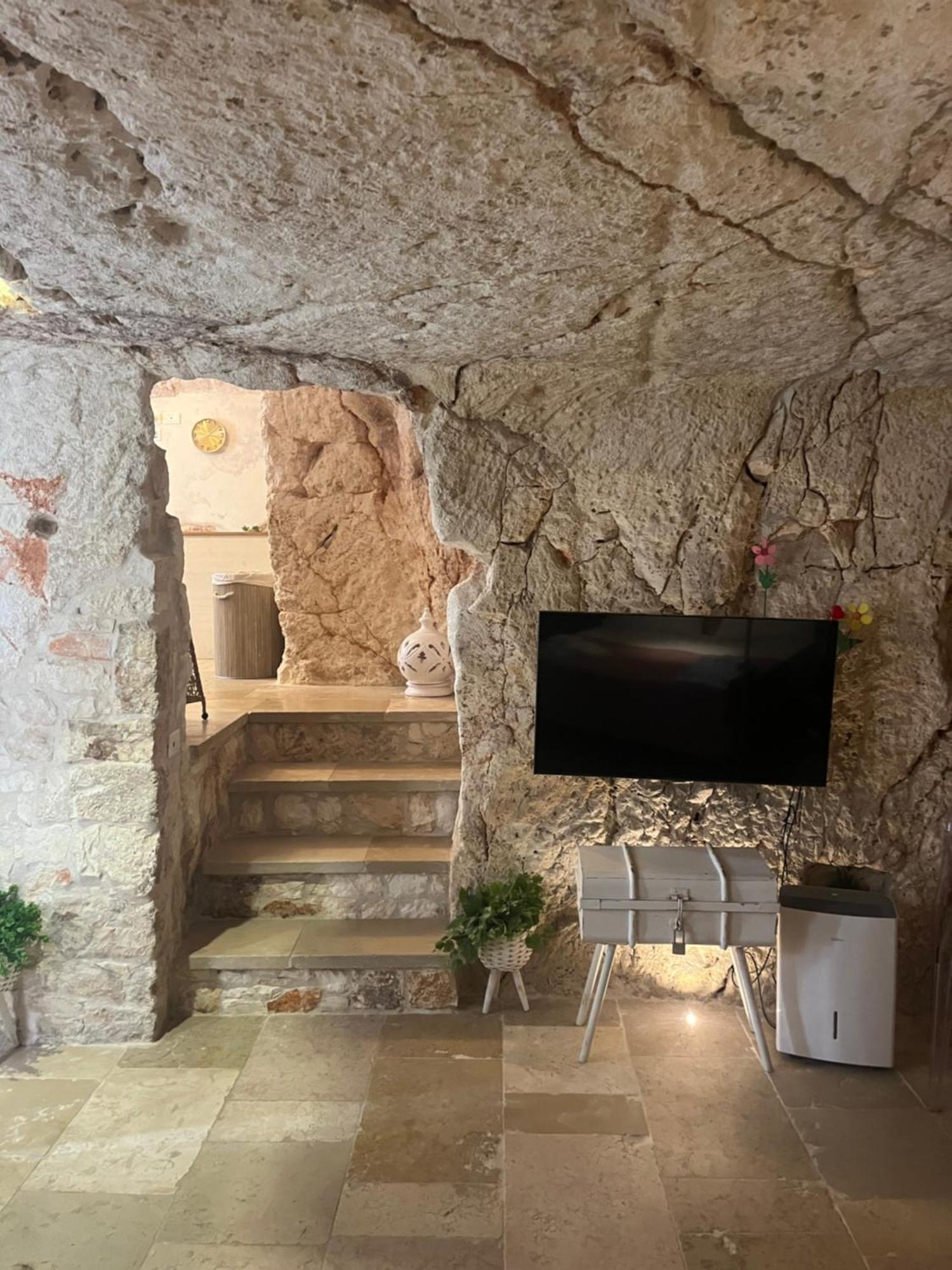 Bed and Breakfast Grotta Carlotta Ostuni Exteriér fotografie